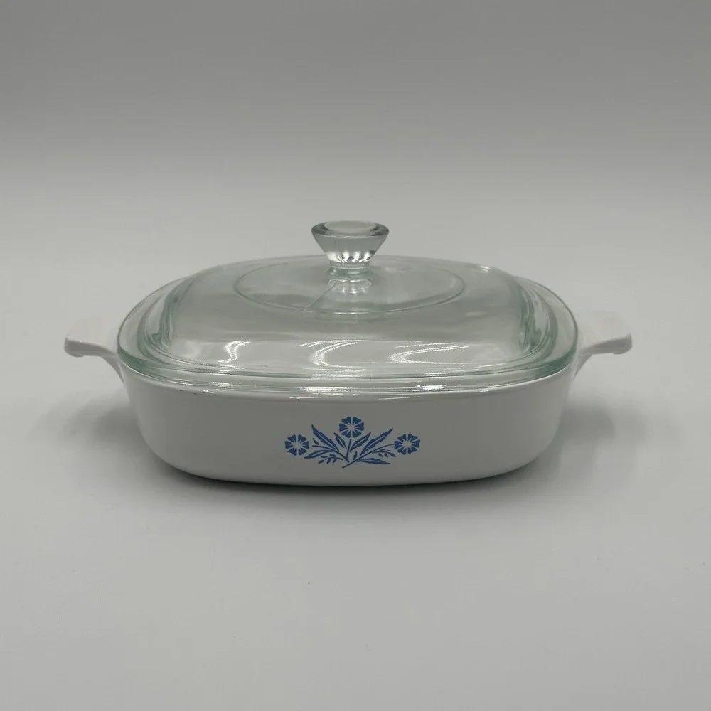 Vintage CorningWare Casserole Dish Cornflower Ceramic with Lid P-7-B 7in White